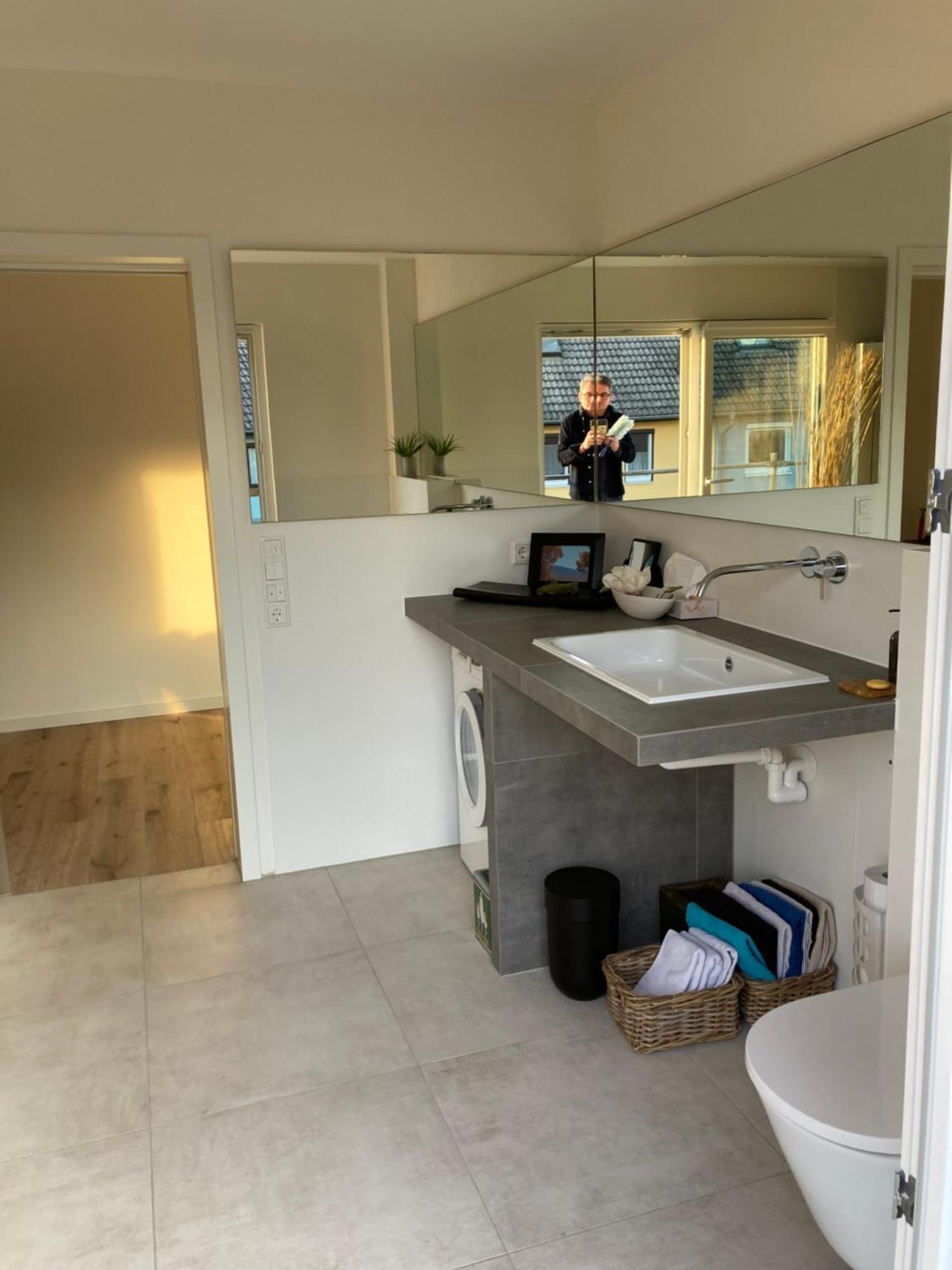 Neues Penthouse-Loft Mit Konuskarte Fuer Gratis Oepnv Apartment Ehrenkirchen Екстериор снимка