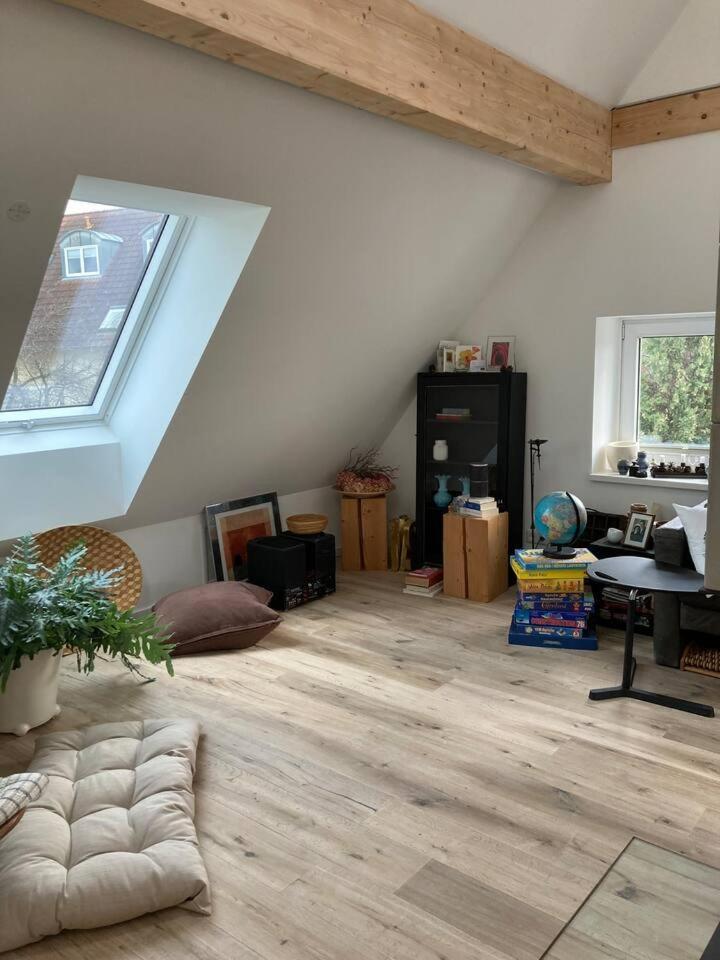 Neues Penthouse-Loft Mit Konuskarte Fuer Gratis Oepnv Apartment Ehrenkirchen Екстериор снимка